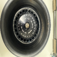 Eppendorf 5415 R Refrigeratred Centrifuge image 1